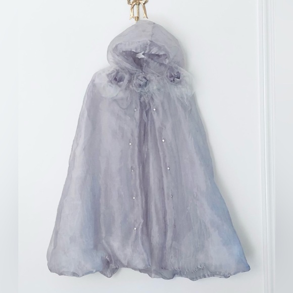 Cape iridescent sheer hooded Balloon cape in Silver size S-M & Petites 100% poly - Picture 5 of 12